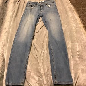 Women’s Levi jeans